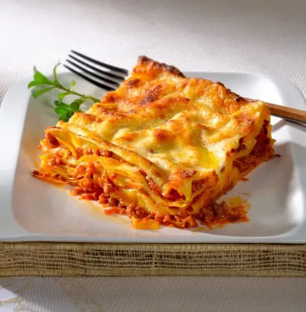 LAZIO Km0 Lasagna gastronomia precotta al ragù