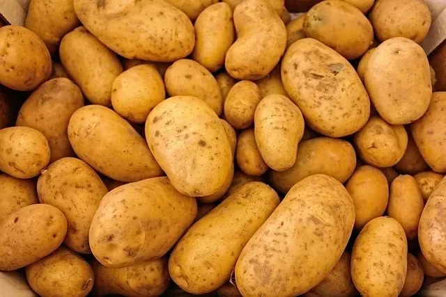 Lazio Km0 Patate verdura fresca ricca di potassio